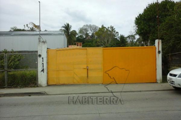 Foto de inmueble en AVE. ADOLFO LÓPEZ MATEOS, Col. Azteca C.P. 92820, Tuxpan