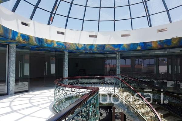 Foto de inmueble en Av. Adolfo Lopez Mateos, Col. Ensenada Centro C.P. 22800, Ensenada