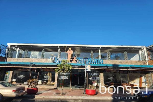 Foto de inmueble en Av. Adolfo Lopez Mateos, Col. Ensenada Centro C.P. 22800, Ensenada