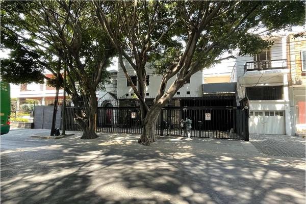 Foto de inmueble en Av. Adolfo López Mateos Sur, Col. Vallarta Universidad C.P. 45110, Zapopan