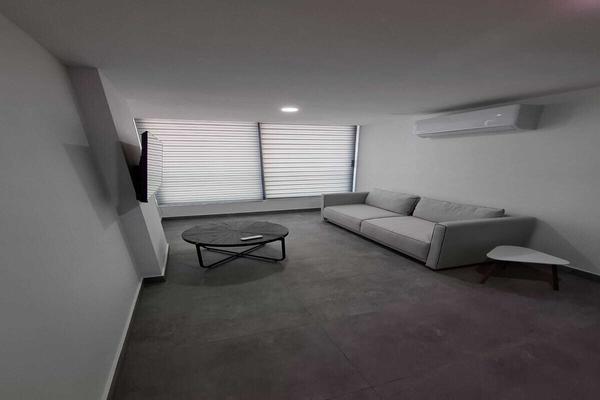 Foto de inmueble en Av Alfonso Reyes, Col. Regina C.P. 64290, Monterrey