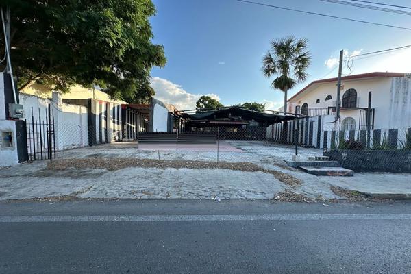 Foto de inmueble en Avenida Alfredo Barrera, Col. Garcia Gineres C.P. 97070, Mérida