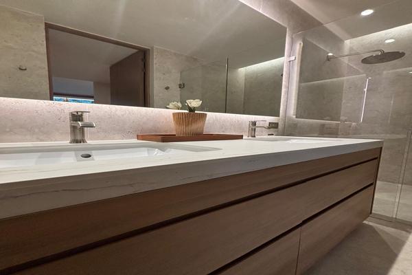 Foto de inmueble en Av. Americas, Col. Providencia 1a Secc C.P. 44630, Guadalajara