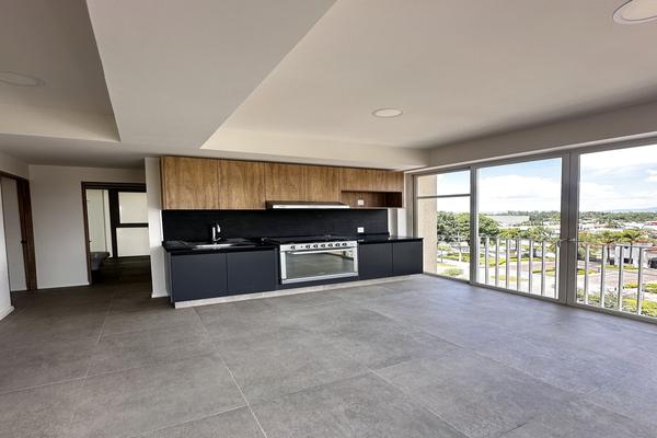Foto de inmueble en Avenida Aviación, Col. Solares C.P. 45019, Zapopan