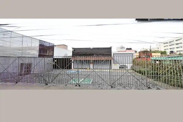 Foto de inmueble en Av Baja Velocidad #1617, Col. San Jerónimo Chicahualco C.P. 52170, Metepec