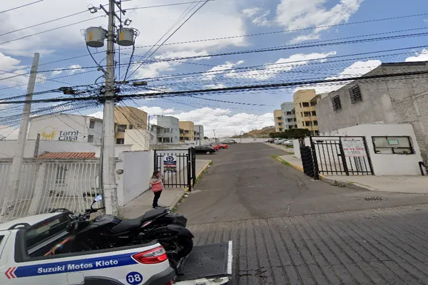 Foto de inmueble en Av. Belén #220, Col. Jardines de Santiago C.P. 76148, Querétaro