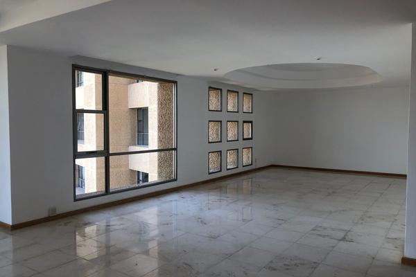 Foto de inmueble en AV. BERNARDO QUINTANA, Col. Lomas de Santa Fe C.P. 01219, Álvaro Obregón