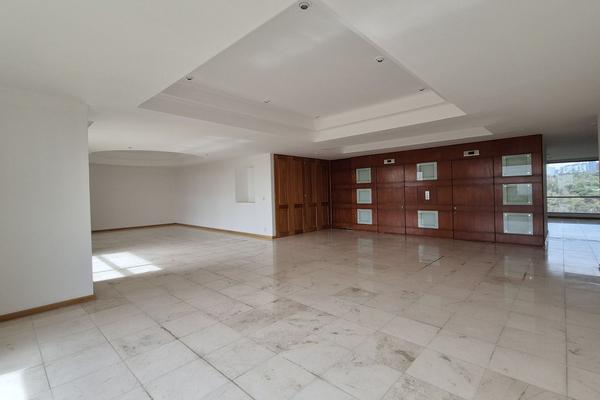 Foto de inmueble en Ave. Bernardo Quintana, Col. Santa Fe C.P. 01210, Álvaro Obregón