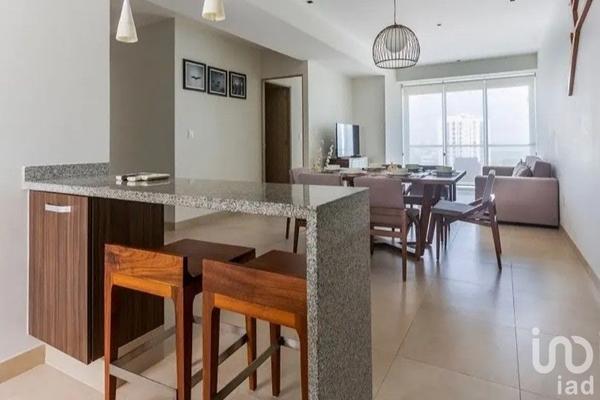 Foto de inmueble en Av. Bonampak, Miami 1805, Malecon Las Americas, 77503 Cancún, Q.R. #73, Col. Supermanzana 4 Centro C.P. 77500, Benito Juárez