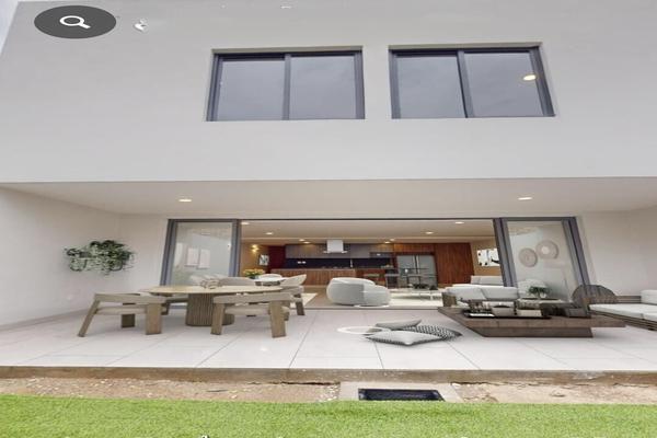 Foto de inmueble en Av bosques de.santa anita, Col. Villas del Edén C.P. 45650, Tlajomulco de Zúñiga