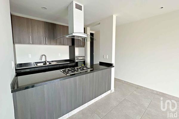 Foto de inmueble en Av Calzada de los Reyes, Col. Tetela del Monte C.P. 62130, Cuernavaca