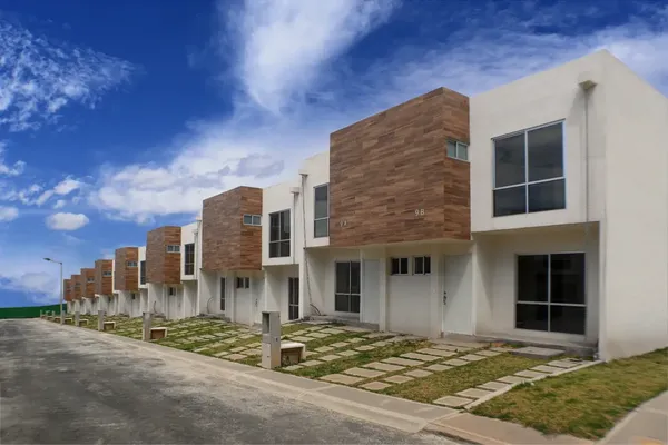 Foto de inmueble en Av. Camino Nuevo a Huixquilucan #20, Col. Las Canteras C.P. 52770, Huixquilucan
