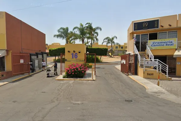 Foto de inmueble en AV CAMINO REAL #0, Col. Camino Real C.P. 76903, Corregidora