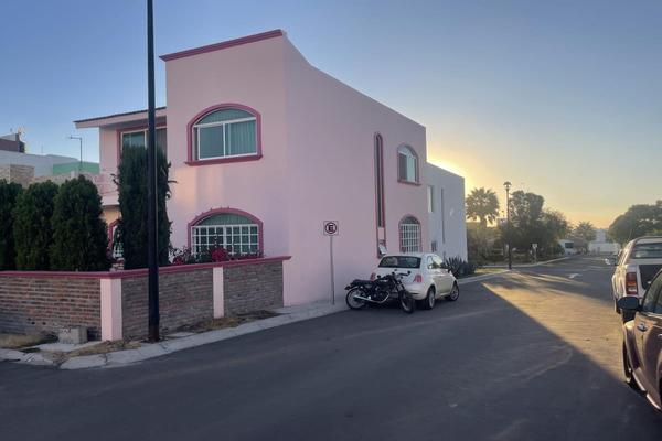 Foto de inmueble en Av camino real #400, Col. Residencial Andrea C.P. 76903, Corregidora