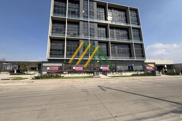 Foto de inmueble en Av. Camino Real a Colima, Col. La Tijera C.P. 45647, Tlajomulco de Zúñiga