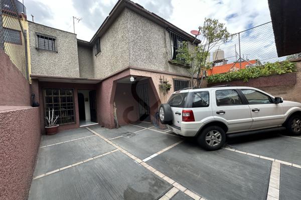 Foto de inmueble en Avenida Carlota Armero 0, Col. Culhuacán CTM Sección V C.P. 04440, Coyoacán