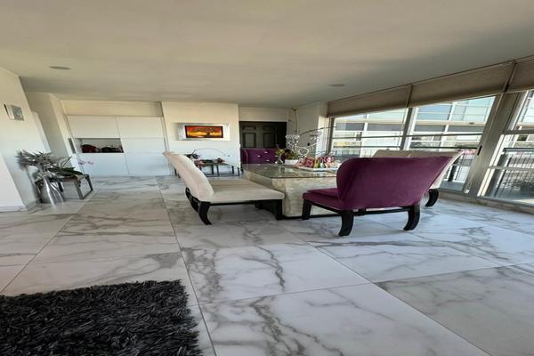 Foto de inmueble en Av. Central, Col. San Pedro de los Pinos C.P. 03800, Benito Juárez