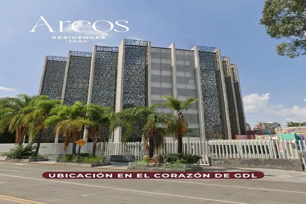 Foto de inmueble en Av.Circunvalacion Agustín Yañez, Col. Arcos Vallarta C.P. 44130, Guadalajara
