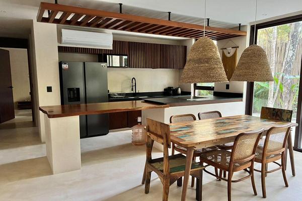 Foto de inmueble en av consejo ciudadano, Col. Aldea Zama C.P. 77760, Tulum