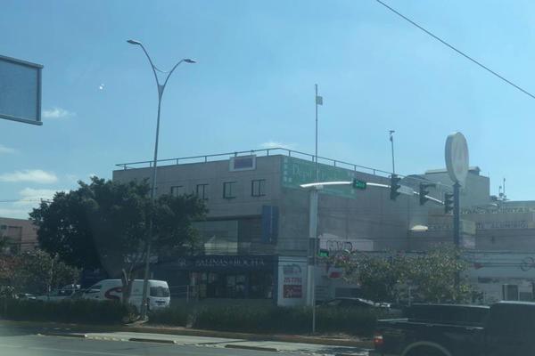 Foto de inmueble en Av. Constituyentes #100, Col. Las Palmas C.P. 76040, Querétaro