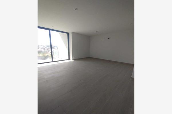 Foto de inmueble en Av. Constituyentes #3, Col. Villas del Sol C.P. 76046, Querétaro