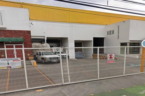 Foto de inmueble en Av. Constituyentes/ Corregidora, Col. Constituyentes C.P. 76147, Querétaro