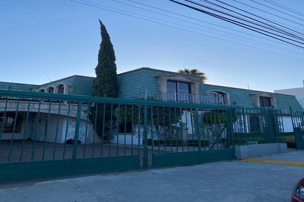 Foto de inmueble en Av. Cordillera de los Himalaya, Col. Loma Verde C.P. 78214, San Luis Potosí