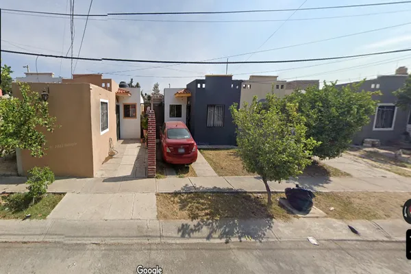 Foto de inmueble en Av. Coronel Oviedo #0, Col. Hacienda Santa Fe C.P. 45653, Tlajomulco de Zúñiga