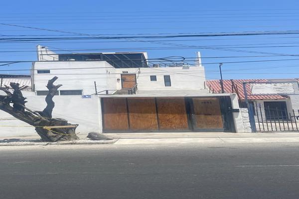 Foto de inmueble en Ave. Corregidora Norte, Col. Constituyentes C.P. 76147, Querétaro