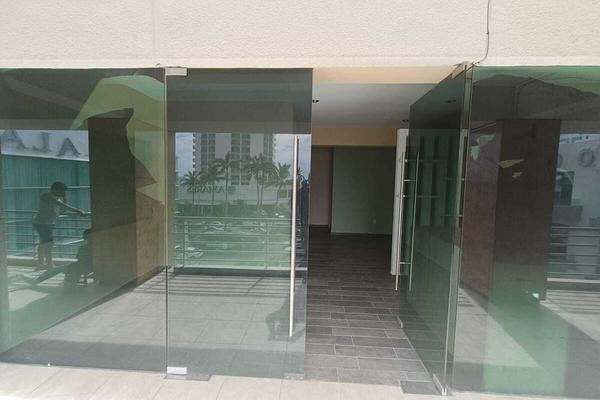 Foto de inmueble en Av. Costera Miguel Alemán, Col. Club Deportivo C.P. 39690, Acapulco de Juárez