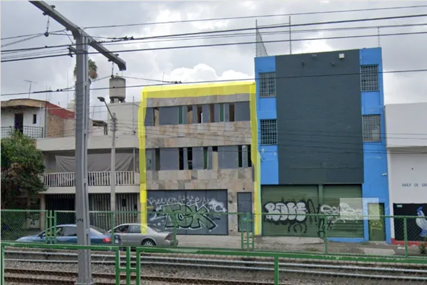 Foto de inmueble en AV. CRISTOBAL COLON #2494, Col. Colón C.P. 44920, Guadalajara
