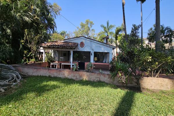 Foto de inmueble en Av Cuauhtemoc 88, Col. Cantarranas C.P. 62448, Cuernavaca