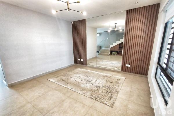 Foto de inmueble en Avenida Cumbres madeira #1293, Col. Mitras Poniente C.P. 66023, García