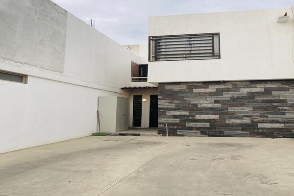 Foto de inmueble en Avenida de la campiña, Col. Lomas Terrabella C.P. 22203, Tijuana