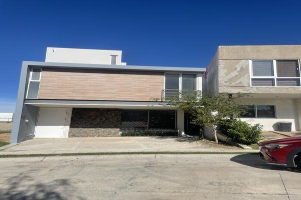 Foto de inmueble en AV DE LA CANTERA, Col. Valle Imperial C.P. 45134, Zapopan