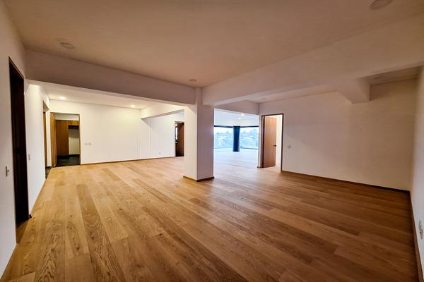 Foto de inmueble en Av. de las Fuentes, Col. Lomas de Tecamachalco C.P. 53950, Naucalpan de Juárez