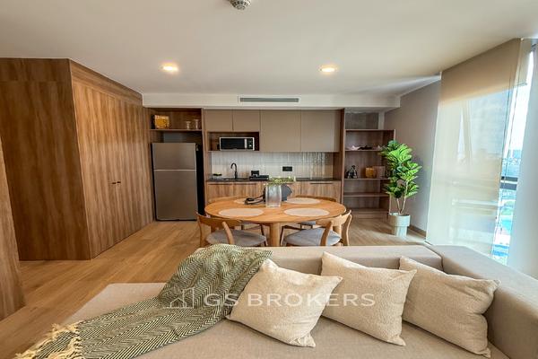 Foto de inmueble en Av de las rosas, Col. Chapalita C.P. 44500, Guadalajara