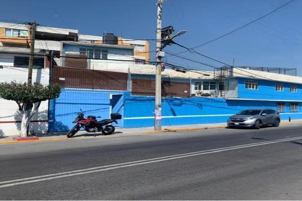 Foto de inmueble en Av. de las Torres, Col. Santiago Acahualtepec C.P. 09600, Iztapalapa