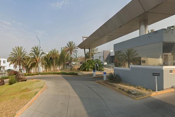 Foto de inmueble en Av de los bosques, Col. Tlaquepaque Centro C.P. 45500, San Pedro Tlaquepaque