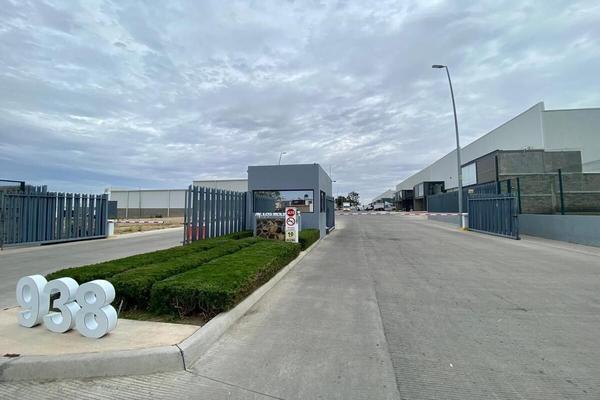 Foto de inmueble en Avenida de los molineros, Col. Los Molinos C.P. 45200, Zapopan