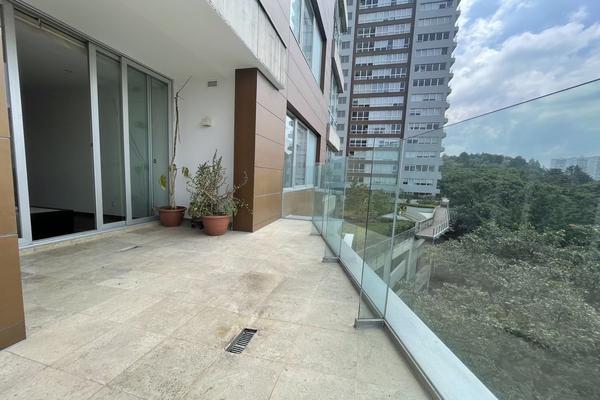 Foto de inmueble en Av. de los Poetas, Col. San Bartolo Ameyalco C.P. 01800, Álvaro Obregón