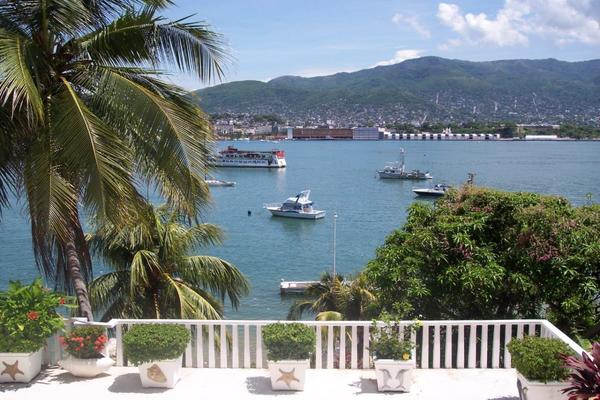 Foto de inmueble en av. dee la aguada, Col. Las Playas C.P. 39390, Acapulco de Juárez
