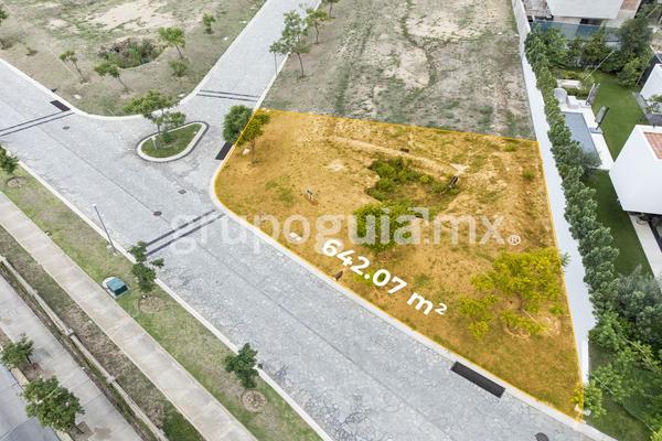 Foto de inmueble en AV DEL BOSQUE #1543Int. 54, Col. Las Lomas Club Golf C.P. 45136, Zapopan