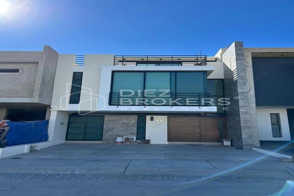 Foto de inmueble en Av. del Bosque Real, Col. Valle Imperial C.P. 45134, Zapopan