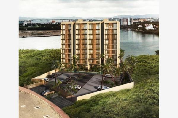Foto de inmueble en avenida del estero cerritos #82112, Col. Marina Mazatlán C.P. 82103, Mazatlán