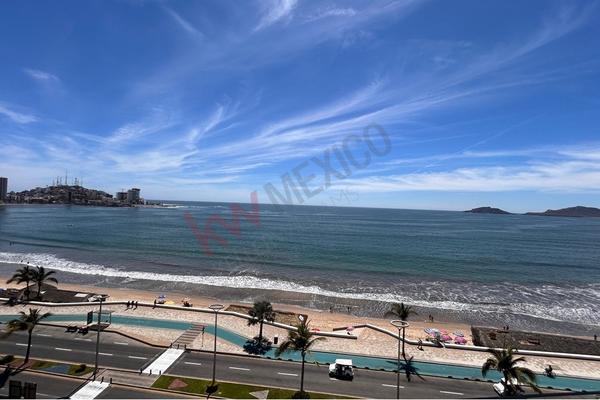Foto de inmueble en AVENIDA DEL MAR #848, Col. Ferrocarrilera C.P. 82013, Mazatlán