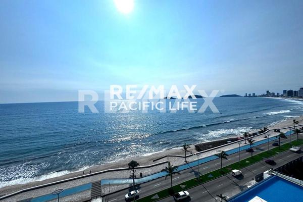 Foto de inmueble en Av. del Mar, Col. Palos Prietos C.P. 82010, Mazatlán
