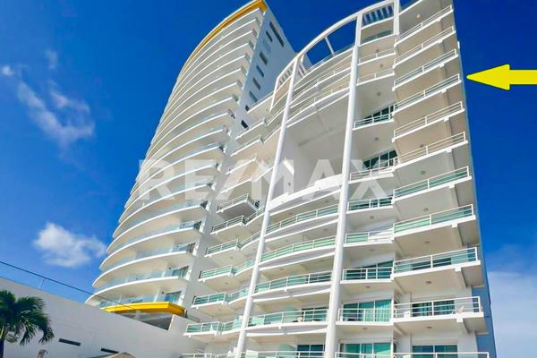 Foto de inmueble en AV DEL MAR, Col. Palos Prietos C.P. 82010, Mazatlán