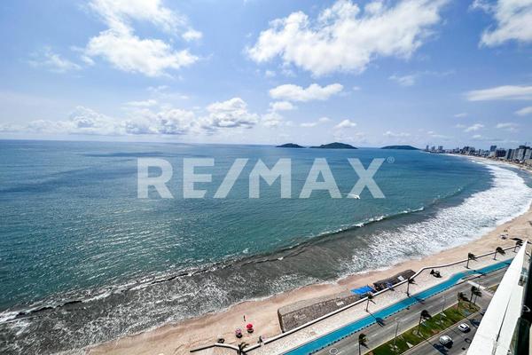 Foto de inmueble en Av. del Mar "Sunset View", Col. Palos Prietos C.P. 82010, Mazatlán