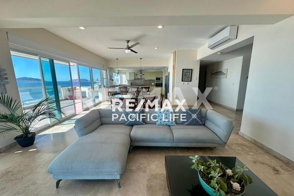 Foto de inmueble en Av. del Mar, Torre Vue #6, Col. Palos Prietos C.P. 82010, Mazatlán